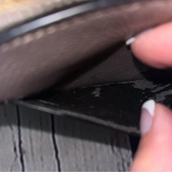 ✅SOLD✅ Vintage Y2K Coach Lyla Double Gusset Leather Crossbody Bag - Picture 15 of 17